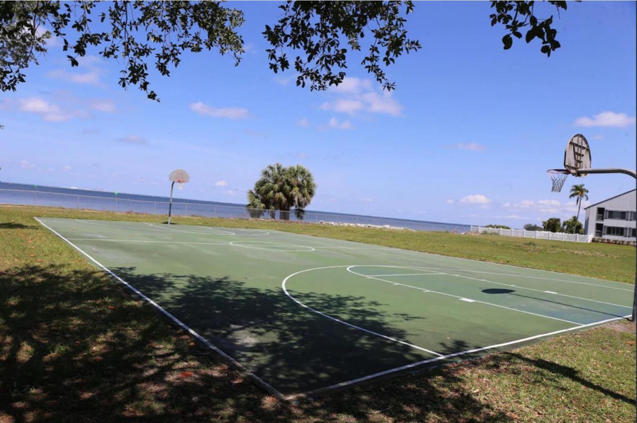 Beautiful New Luxury Townhome With Private Beach And Swimming Pools 拉斯金 外观 照片