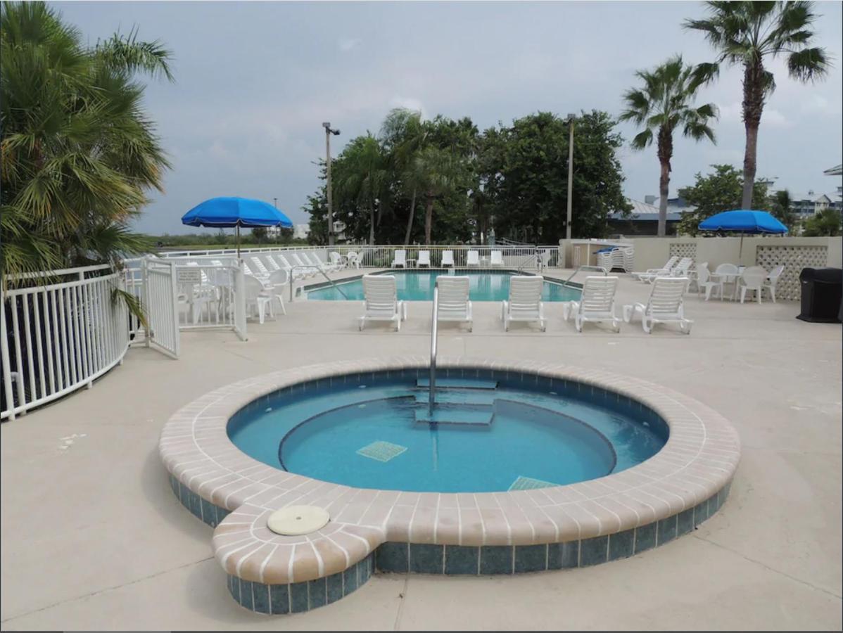 Beautiful New Luxury Townhome With Private Beach And Swimming Pools 拉斯金 外观 照片