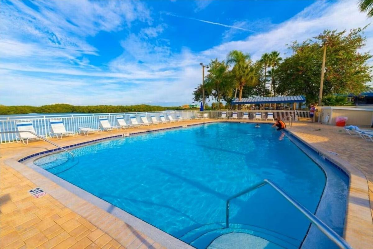 Beautiful New Luxury Townhome With Private Beach And Swimming Pools 拉斯金 外观 照片