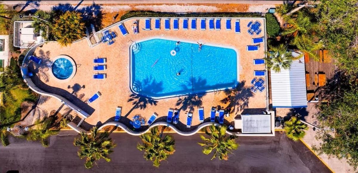Beautiful New Luxury Townhome With Private Beach And Swimming Pools 拉斯金 外观 照片