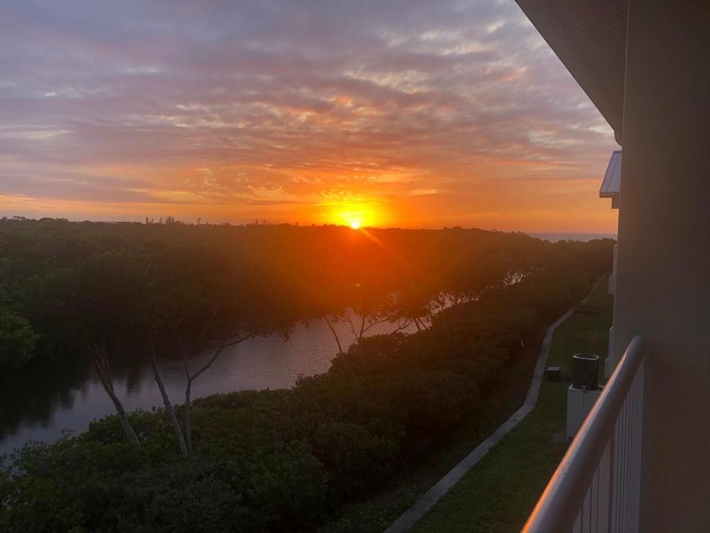 Beautiful New Luxury Townhome With Private Beach And Swimming Pools 拉斯金 外观 照片